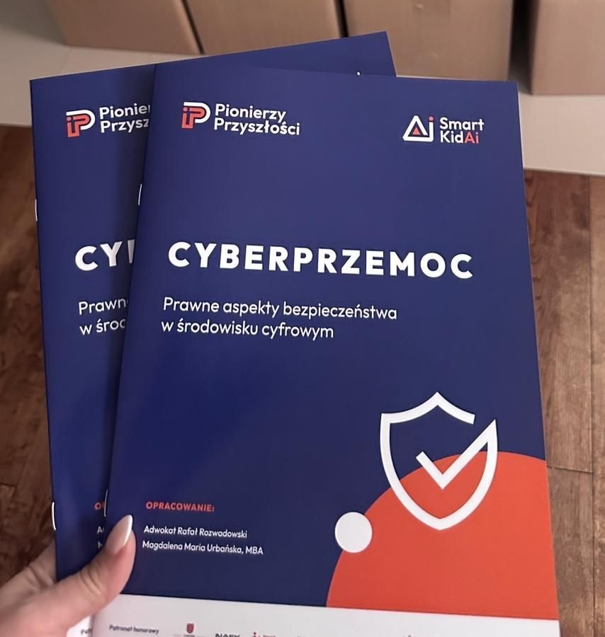 Poradnik Cyberprzemoc. Prawne aspekty bezpieczeństwa w środowisku cyfrowym